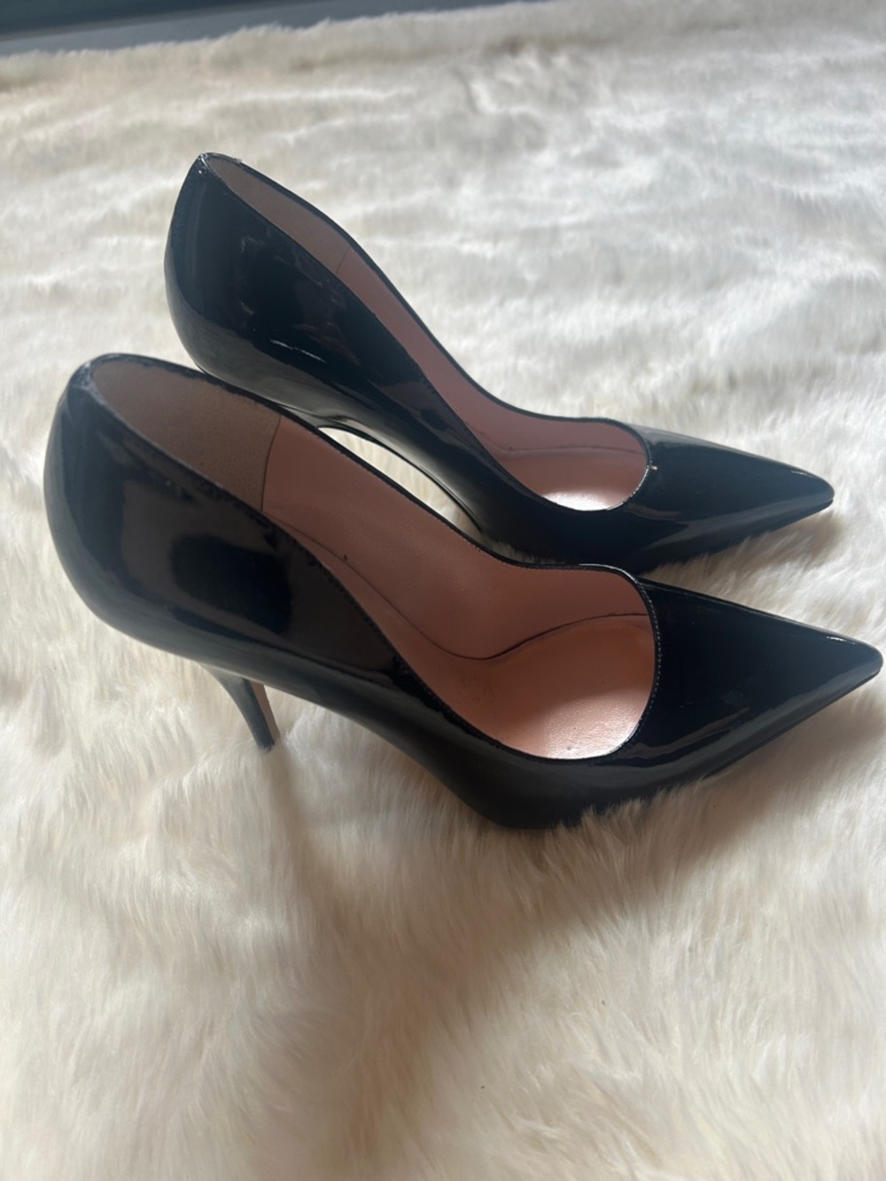Kate Spade Classic Black Patent Pointed-Toe Women's Pumps